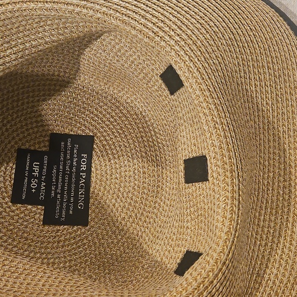 Eric Javits Squishy Cap Tan and Black Hat - Picture 9 of 12
